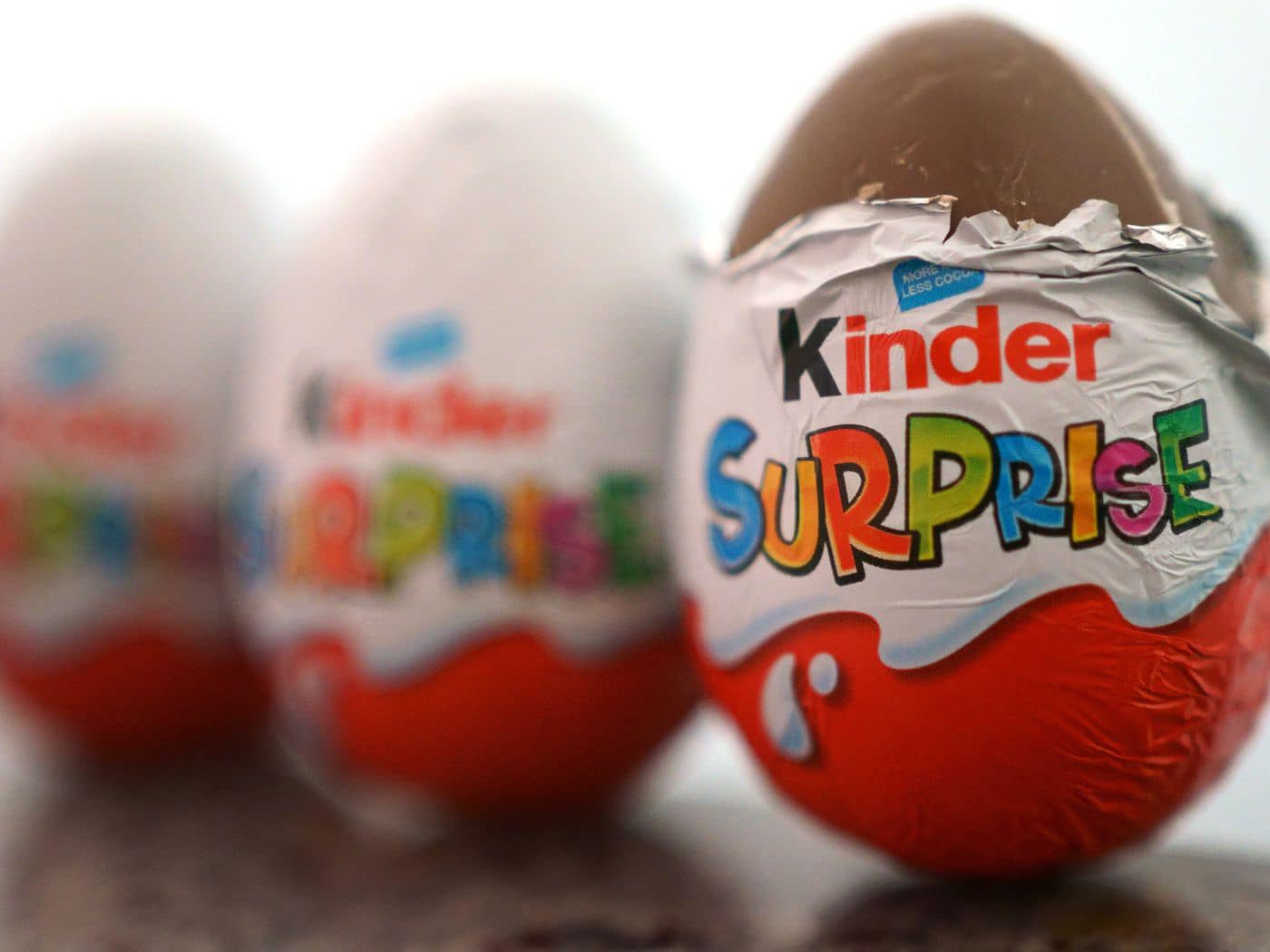 АНХААРУУЛГА: Kinder Surprise нянгаар халдварлагдсан байж болзошгүй