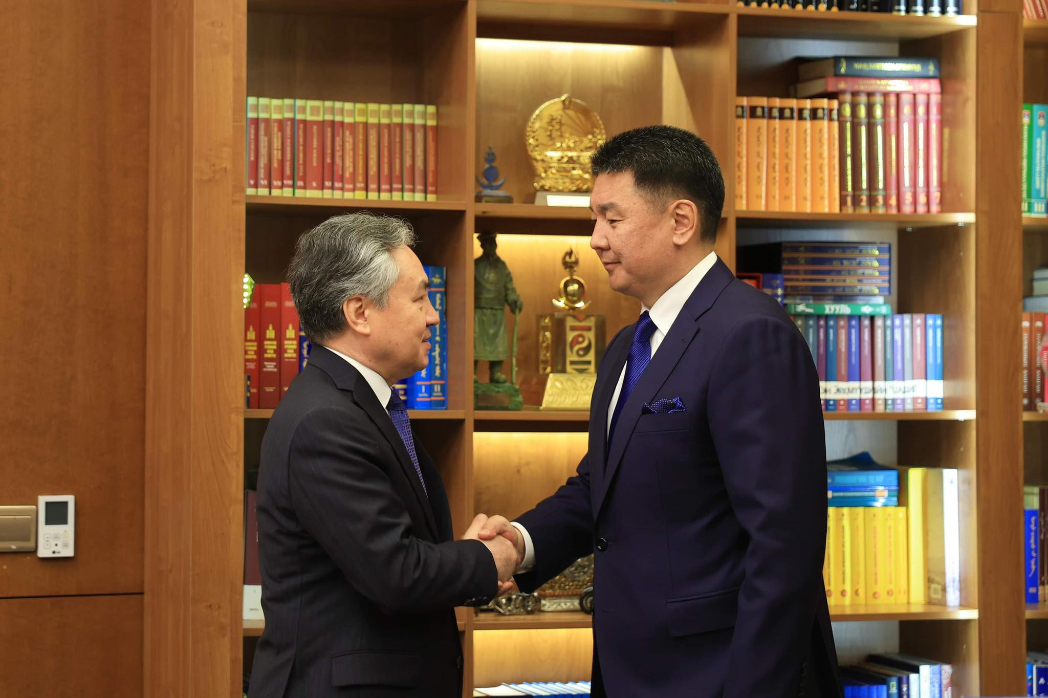 Монгол Улсын Ерөнхийлөгч У.Хүрэлсүх Бүгд Найрамдах Киргиз Улсын Гадаад хэргийн сайдыг хүлээн авч уулзав