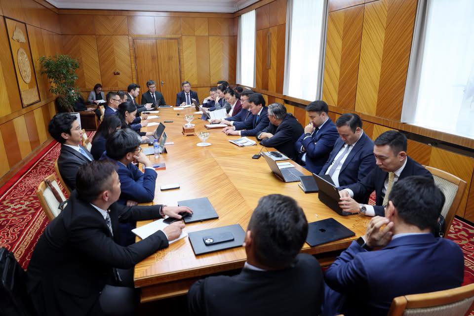 Томруулж харах Байгалийн баялгийн өгөөж ард түмэнд илүү ирэх ёстой