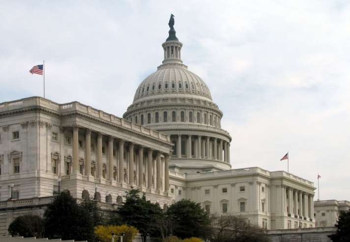 АНУ-ын Сенатын танхим Украинд тусламж үзүүлэх хуулийн төслийг баталжээ