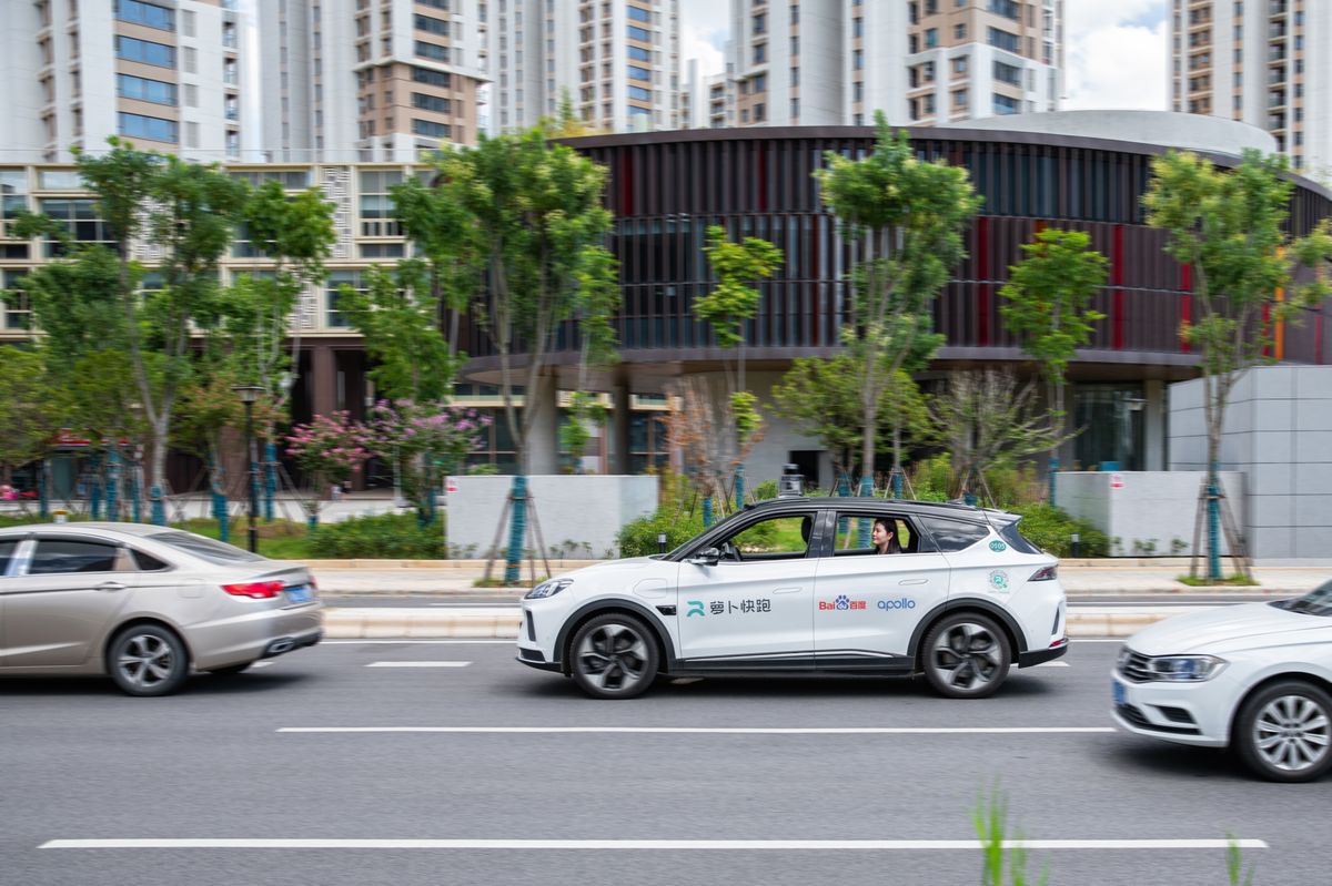 “Baidu” БНХАУ-д автомат жолоодлоготой такси үйлчилгээний анхны зөвшөөрөл авлаа