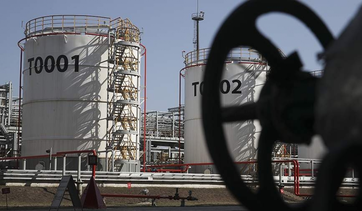 Оросын хоёр төрлийн нефтийн бүтээгдэхүүний хоригийг цуцаллаа
