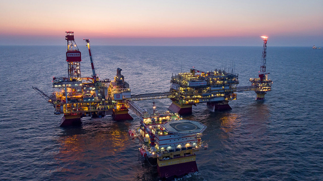 Томруулж харах Украин Каспийн тэнгис дэх ОХУ-ын газрын тосны дэд бүтцэд хоёр дахь удаа цохилт өглөө