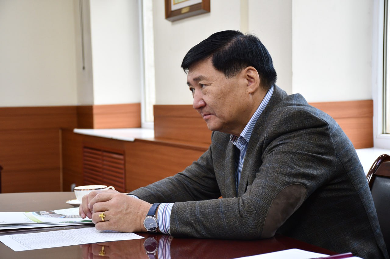 Японы эрүүл мэнд, халамжийн олон улсын их сургууль өөрийн тэтгэлгээр жил бүр 2-3 монгол оюутан сургадаг 
