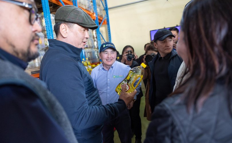 Үндэсний үйлдвэрлэгчид монгол ургамлын тосыг экспортод гаргаж эхэлжээ